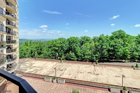2 Claridge Dr. 5gw Verona NJ 07044