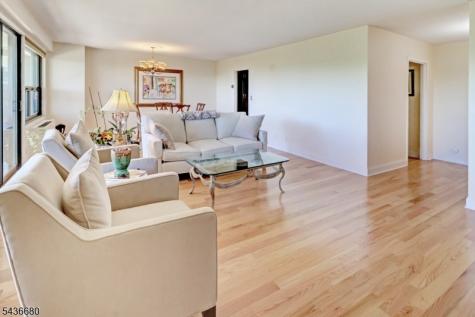 2 Claridge Dr. 5gw Verona NJ 07044