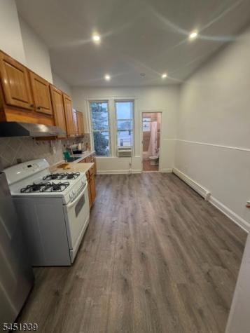 90 Hancock Avenue Jersey City NJ 07307
