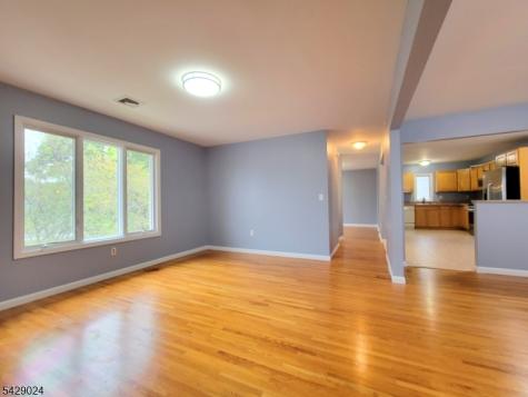 154 Norwood Avenue Lodi NJ 07644