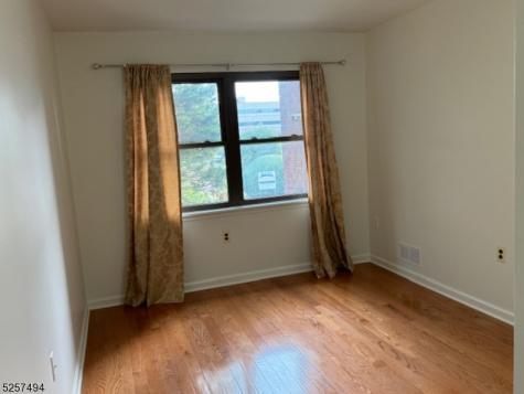 144 Beverly Hill Terrace Woodbridge NJ 07095
