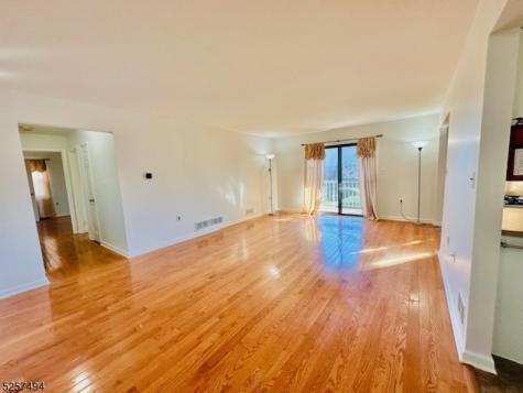 144 Beverly Hill Terrace Woodbridge NJ 07095
