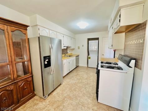 144 Beverly Hill Terrace Woodbridge NJ 07095