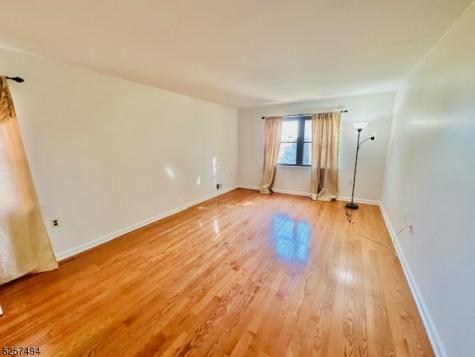 144 Beverly Hill Terrace Woodbridge NJ 07095