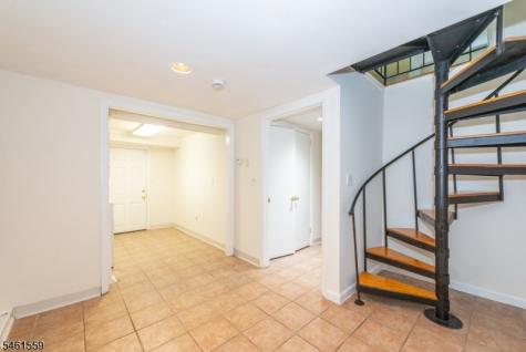 16 Llewellyn Road Montclair NJ 07042