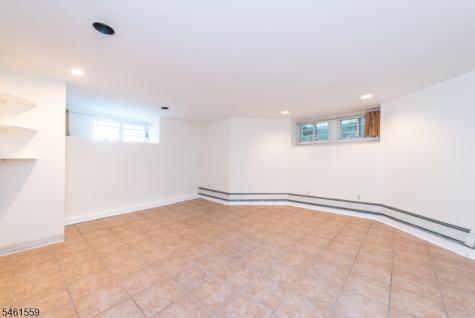 16 Llewellyn Road Montclair NJ 07042