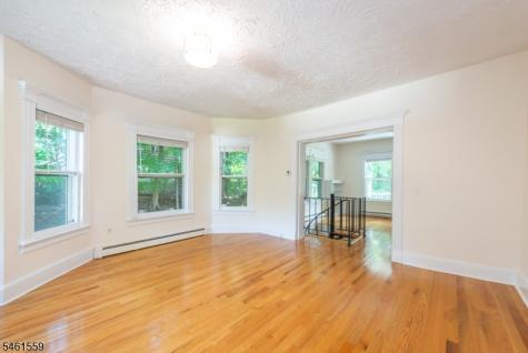 16 Llewellyn Road Montclair NJ 07042
