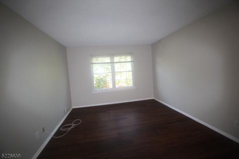 201 Robertson Way Lincoln Park NJ 07035