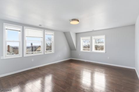 59 Farley Avenue Newark NJ 07108