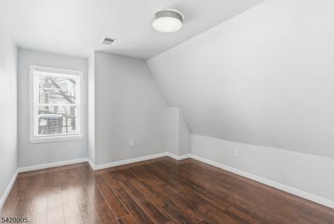 59 Farley Avenue Newark NJ 07108