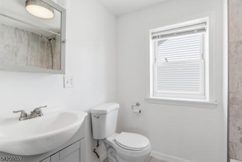 59 Farley Avenue Newark NJ 07108