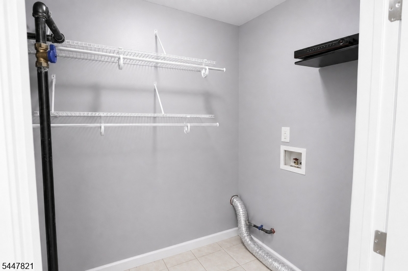 572 South 11th Street Newark NJ 07103
