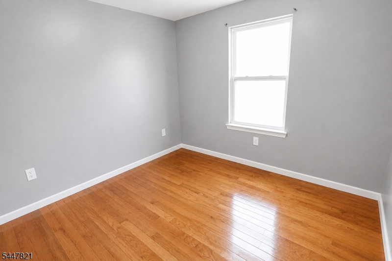 572 South 11th Street Newark NJ 07103