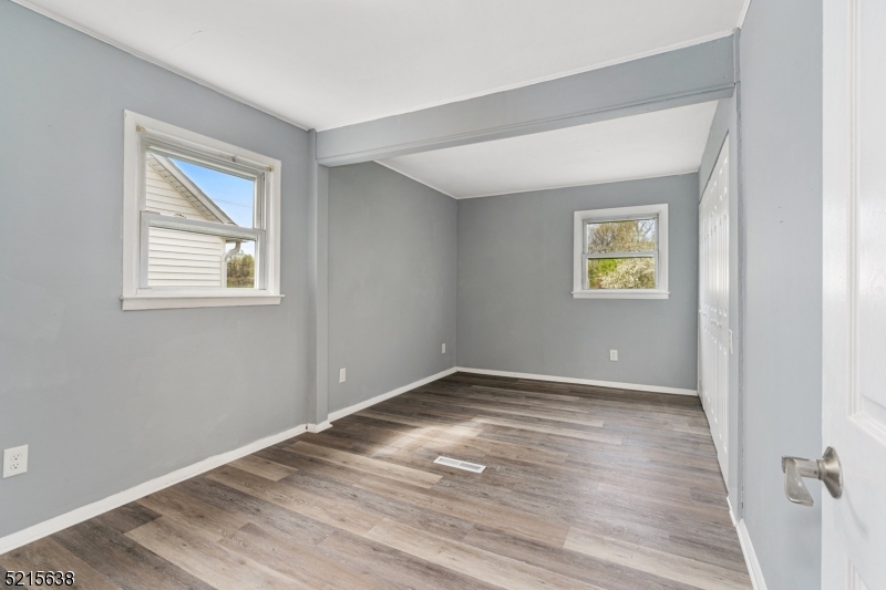 23 Clinton Avenue Mansfield NJ 07865