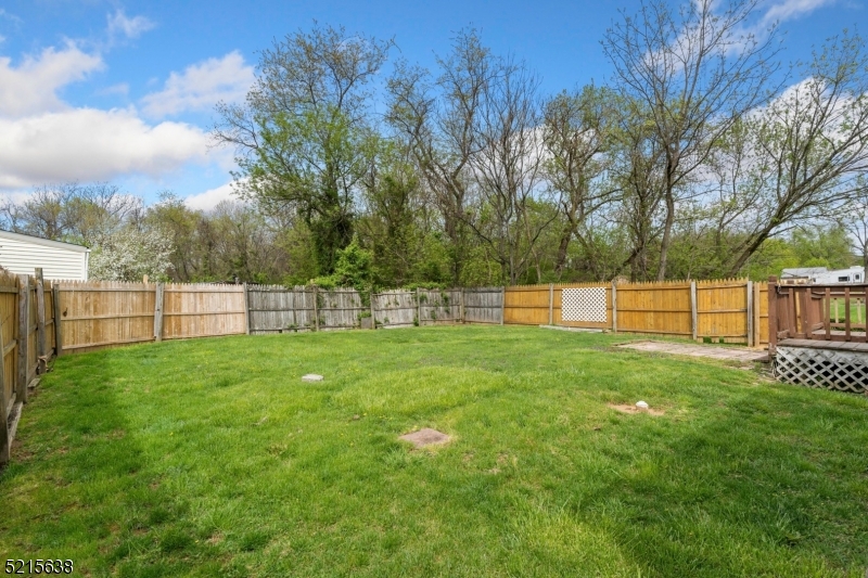 23 Clinton Avenue Mansfield NJ 07865