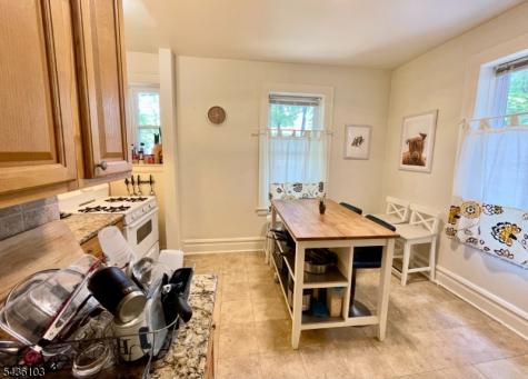 22 Saint Lukes Place Montclair NJ 07042
