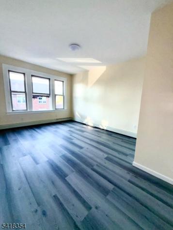 37 Field Place Newark NJ 07112