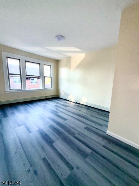 37 Field Place Newark NJ 07112