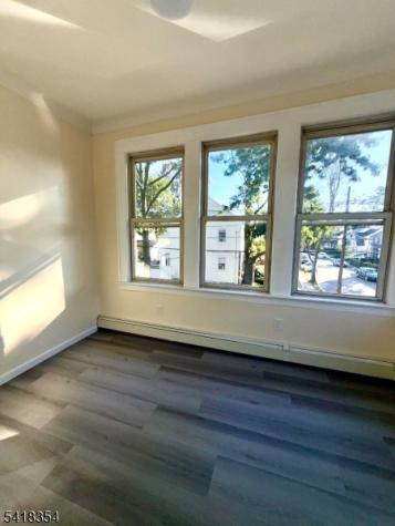 37 Field Place Newark NJ 07112