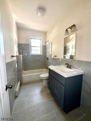 37 Field Place Newark NJ 07112