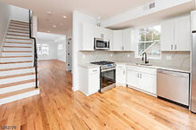 125 Broughton Avenue Bloomfield NJ 07003