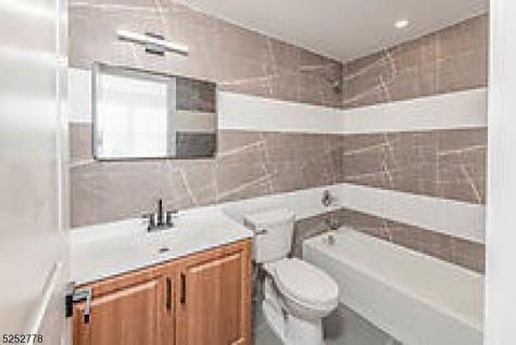 125 Broughton Avenue Bloomfield NJ 07003