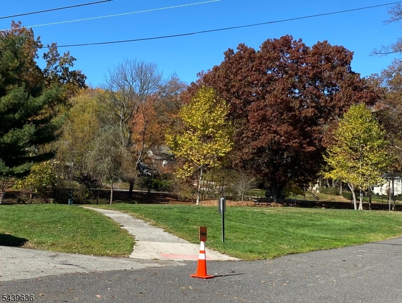 131 1ST Avenue Hawthorne NJ 07506