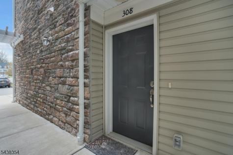 308 Rotando Way Morris Plains NJ 07950