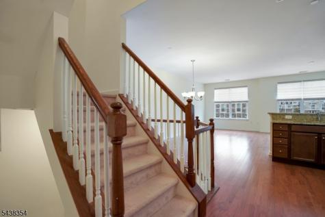 308 Rotando Way Morris Plains NJ 07950