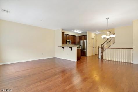 308 Rotando Way Morris Plains NJ 07950