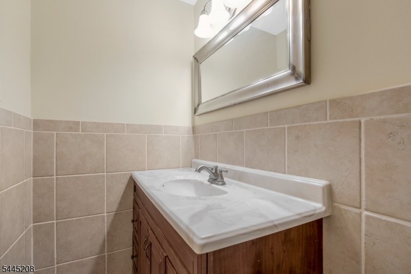 182 Wildflower Lane Hillsborough NJ 08844