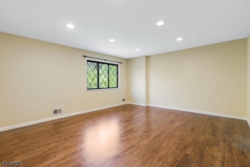 182 Wildflower Lane Hillsborough NJ 08844