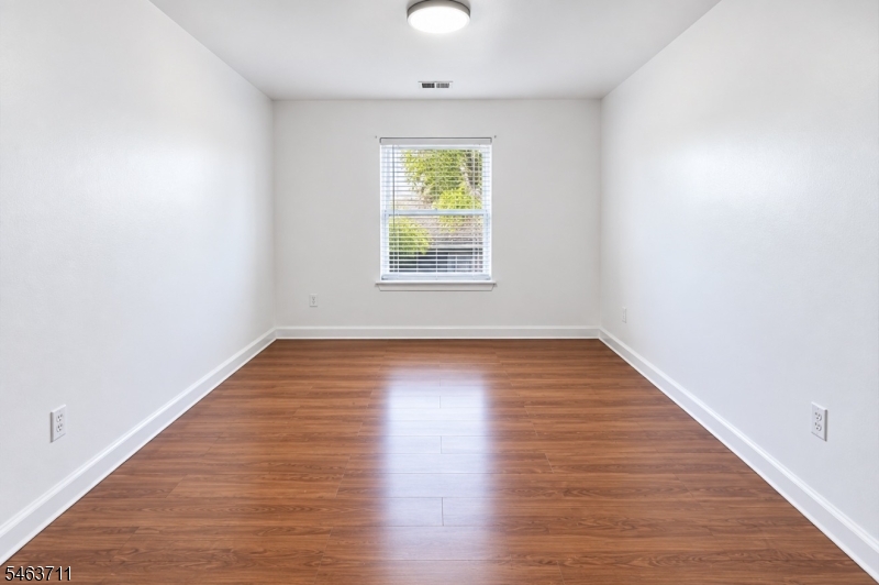 63 Hobson Street Newark NJ 07112