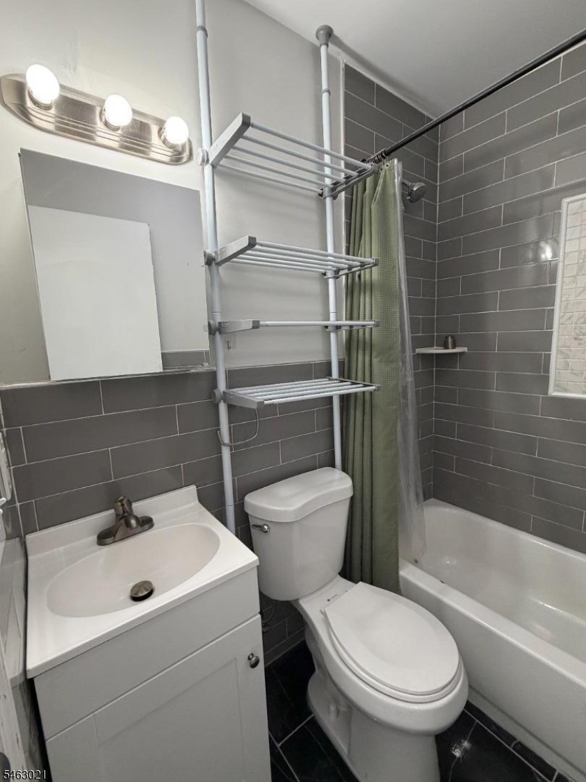 48 Entwistle Avenue Nutley NJ 07110