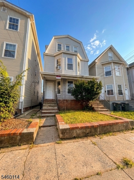 1060 Bond Street Elizabeth NJ 07201