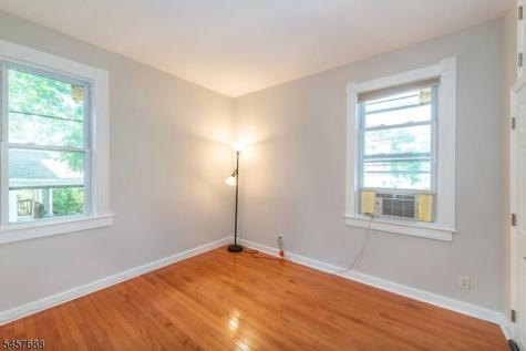 157 Walnut Street Montclair NJ 07042