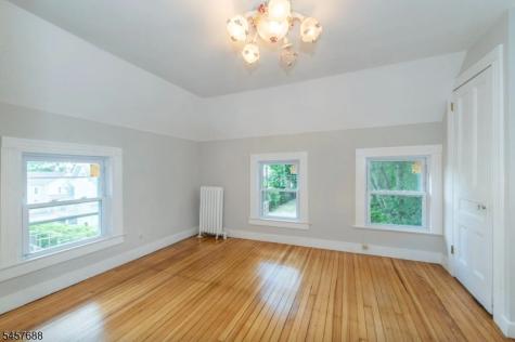 157 Walnut Street Montclair NJ 07042