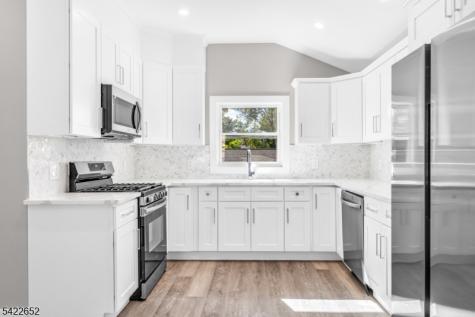 715 Evans Street Paramus NJ 07652