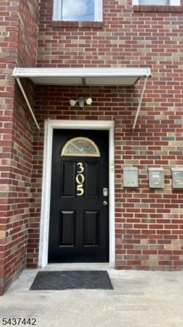 305 Sanford Avenue Newark NJ 07106