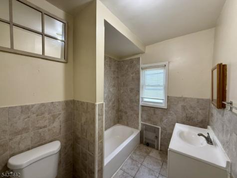 305 Sanford Avenue Newark NJ 07106
