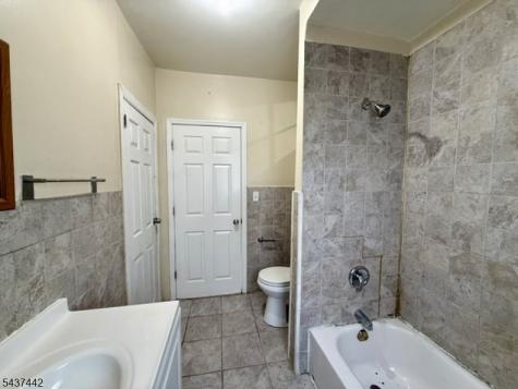 305 Sanford Avenue Newark NJ 07106