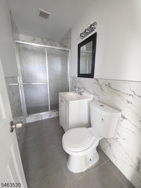 361 15TH Avenue Paterson NJ 07504