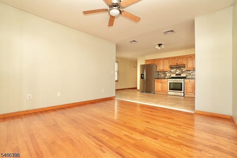 616 N 9th Street Newark NJ 07107