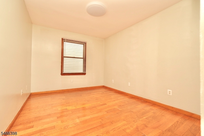 616 N 9th Street Newark NJ 07107