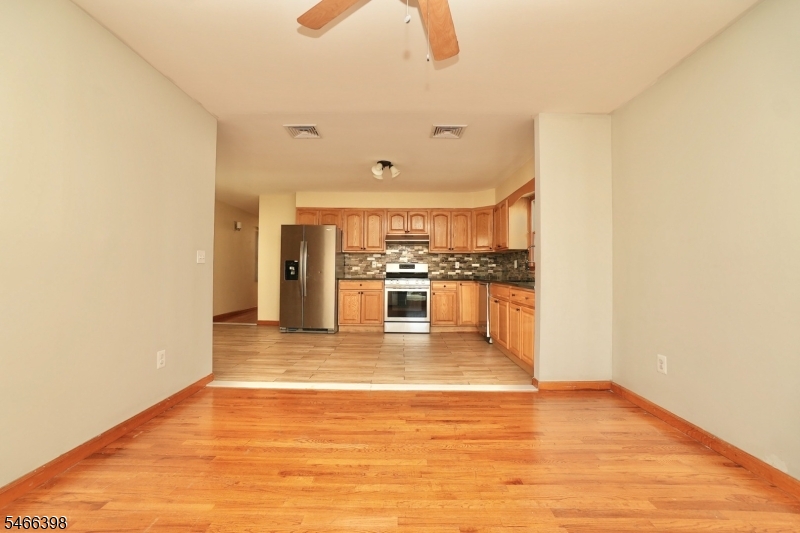 616 N 9th Street Newark NJ 07107