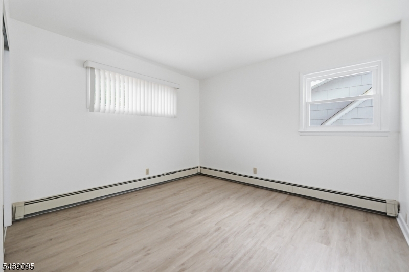 15 Wright Court Bloomfield NJ 07003