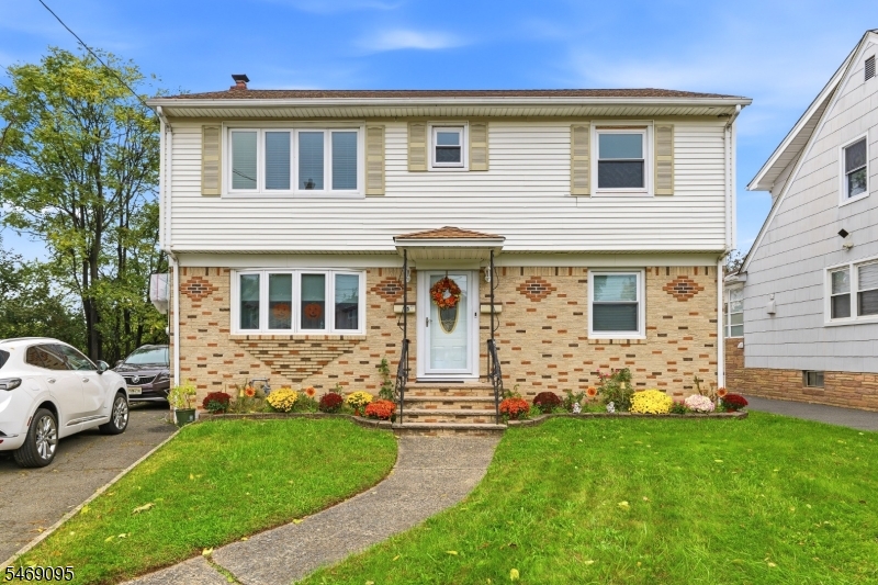 15 Wright Court Bloomfield NJ 07003