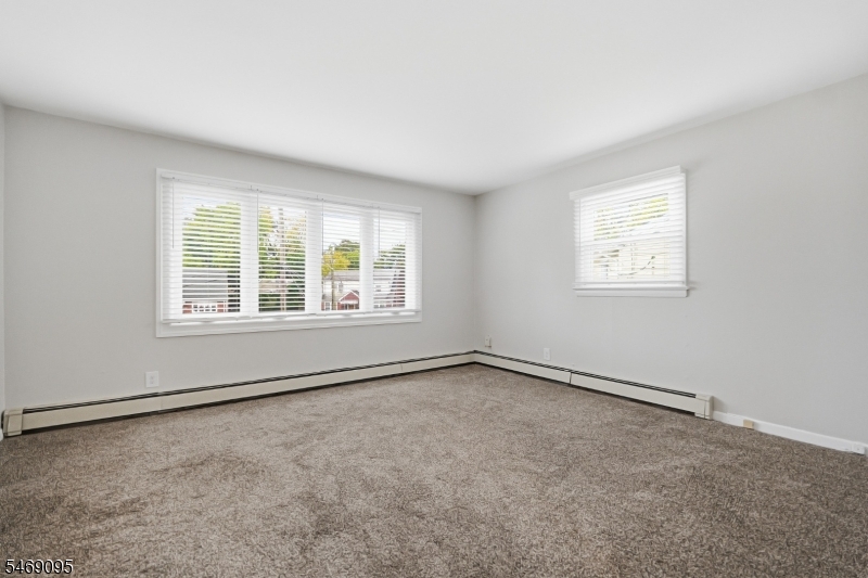 15 Wright Court Bloomfield NJ 07003