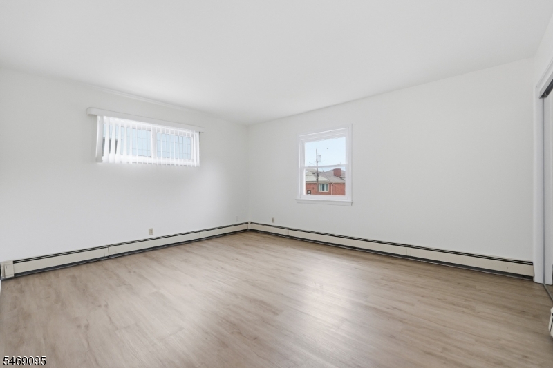 15 Wright Court Bloomfield NJ 07003