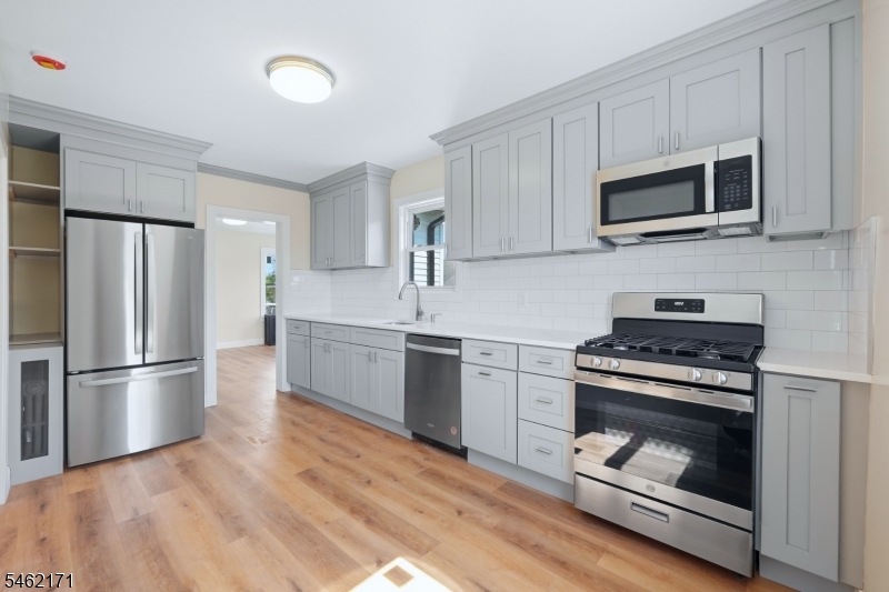 35 Rossmore Place Belleville NJ 07109